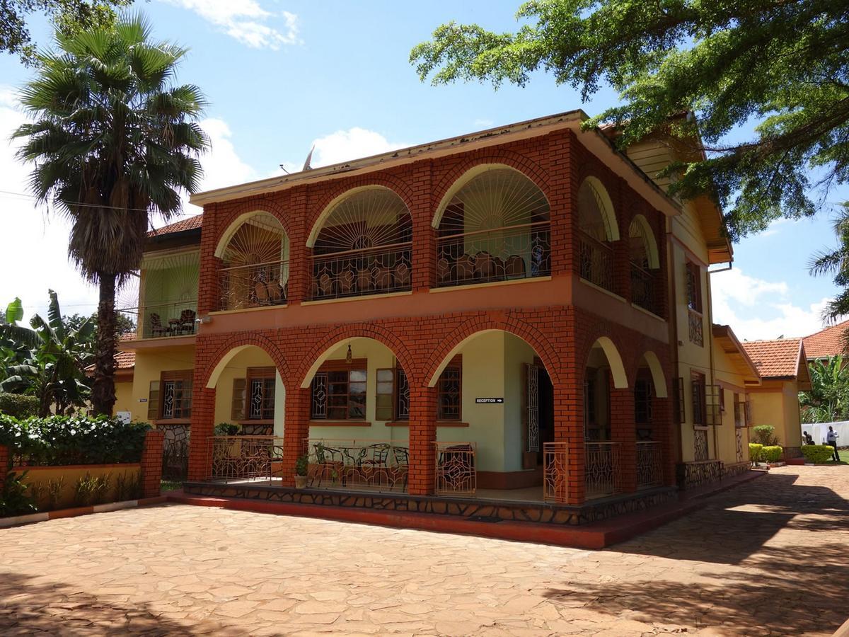 Bridgeway Guest House Jinja Exterior photo